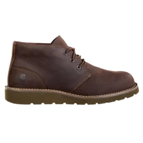 Buty typu chukka z klinowym obcasem i prostym czubkiem
