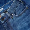 Dżinsy damskie Essential o średniej wysokości w pasie i prostych nogawkach z elastycznego denimu