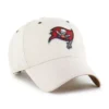 Tampa Bay Buccaneers '47, niebarwiona, krój „Clean Up”