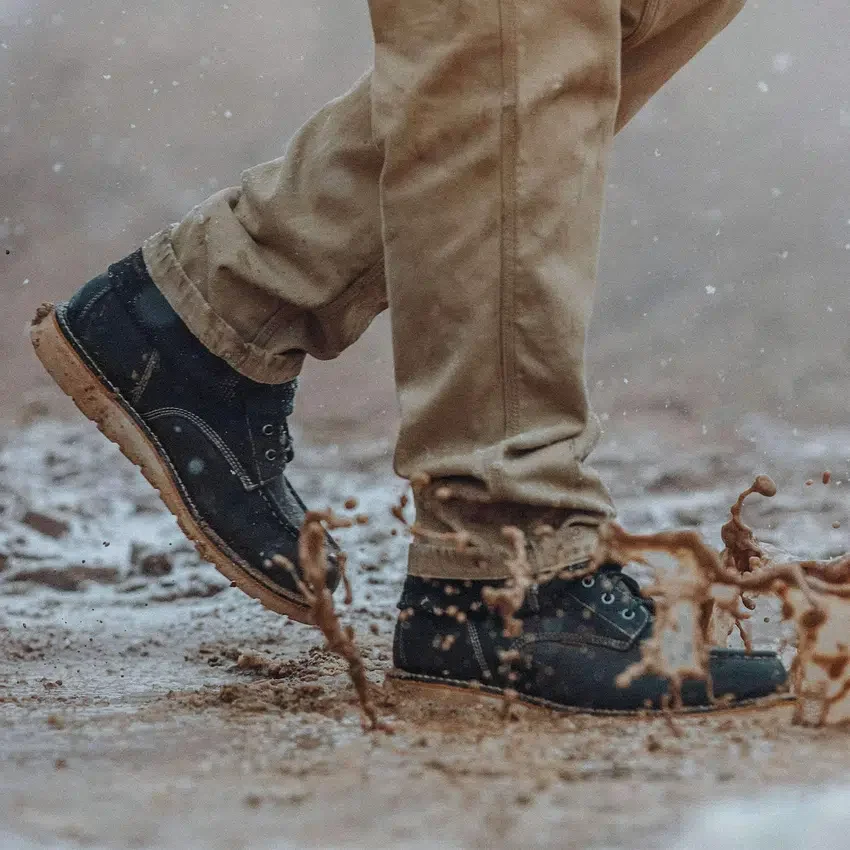 Wodoodporne buty z klinem i czubkiem typu moc, wysokość 6"